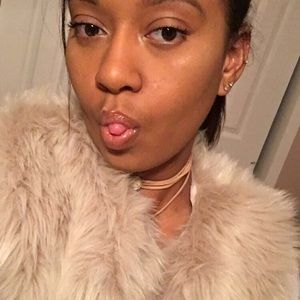 Meet your Posher, Joanna